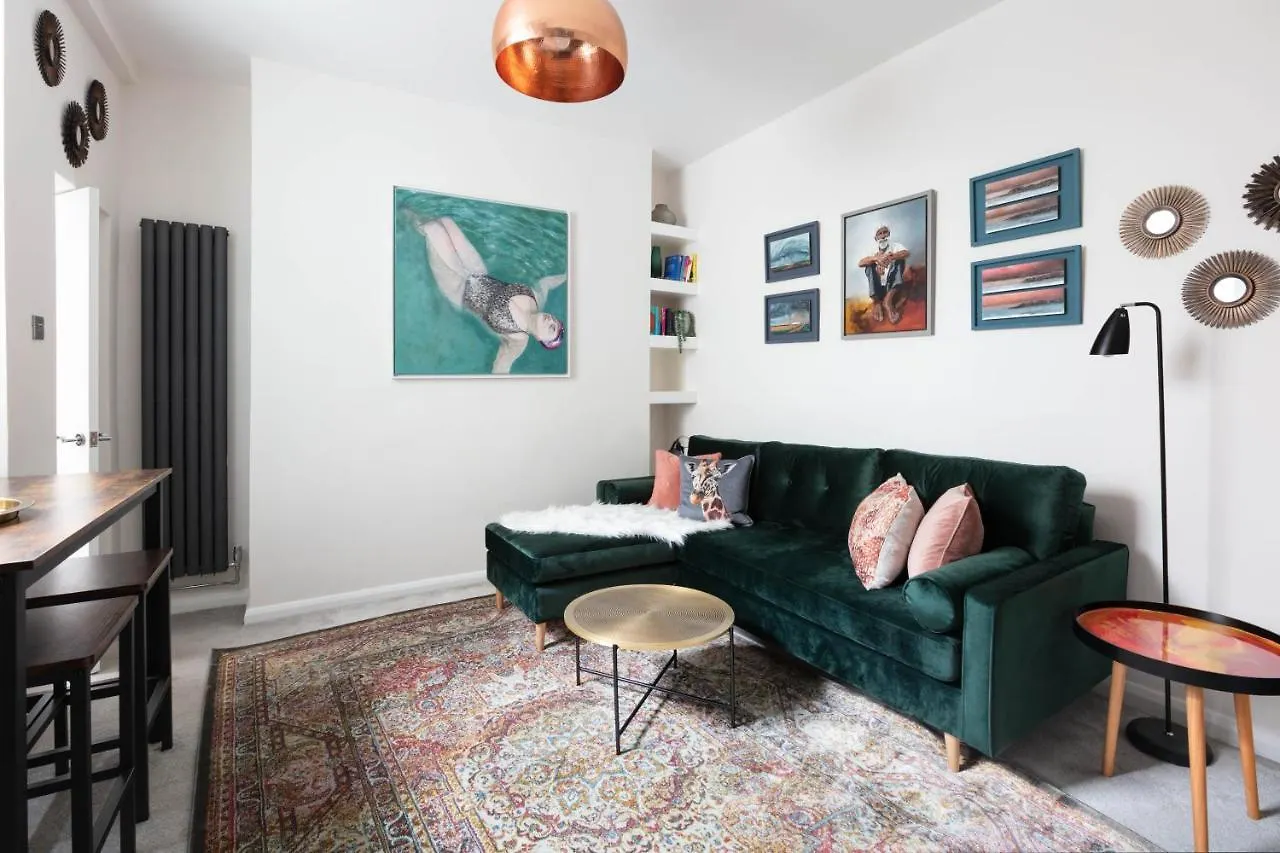 Artist Retreat Apartment Brighton